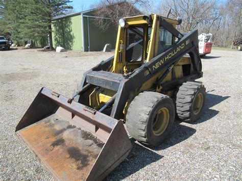 new holland skid steer salvage|new holland 320 skidsteer.